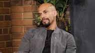 Devon talks to Lily at Society on The Young and the Restless | Image: JPI